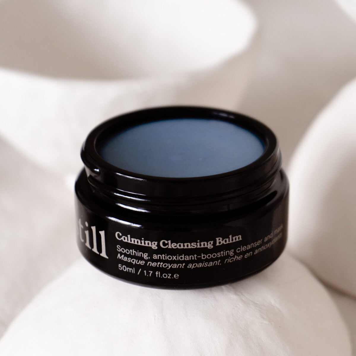 d'Still calming cleansing balm colour