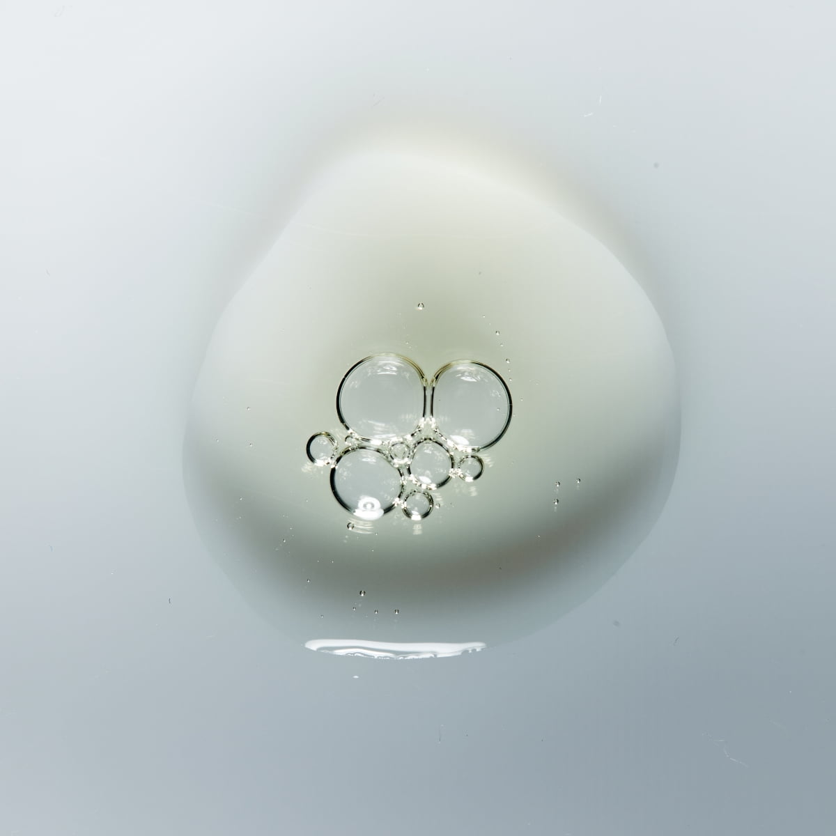 LESSE Ritual Serum_Texture LESSE Ritual Serum