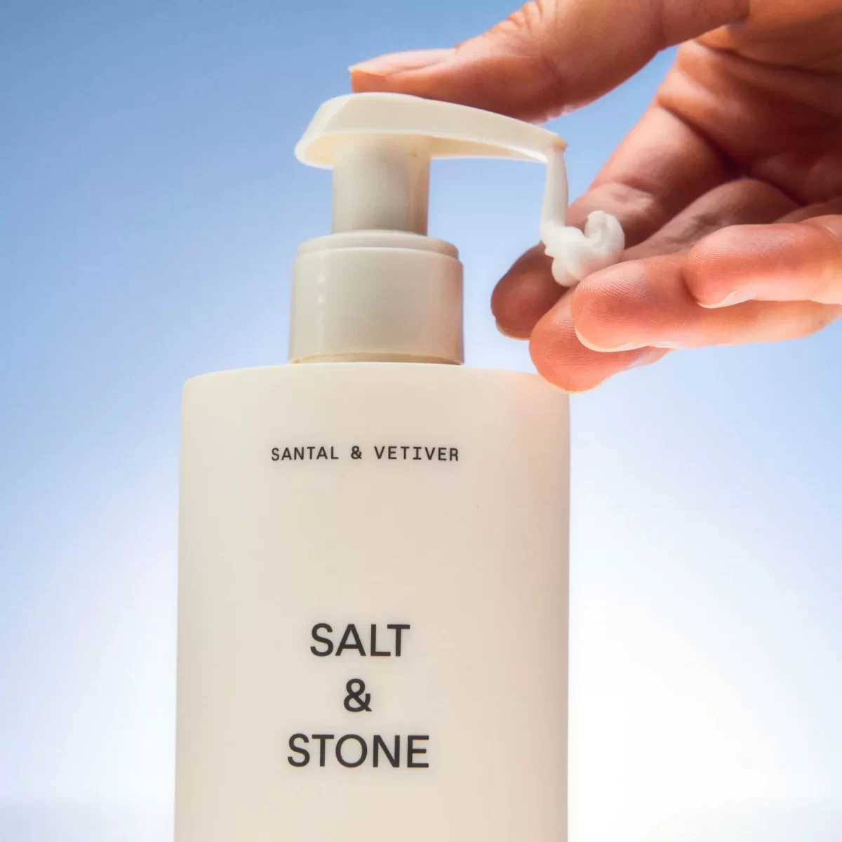 Salt & Stone body lotion santal & Vetiver texture