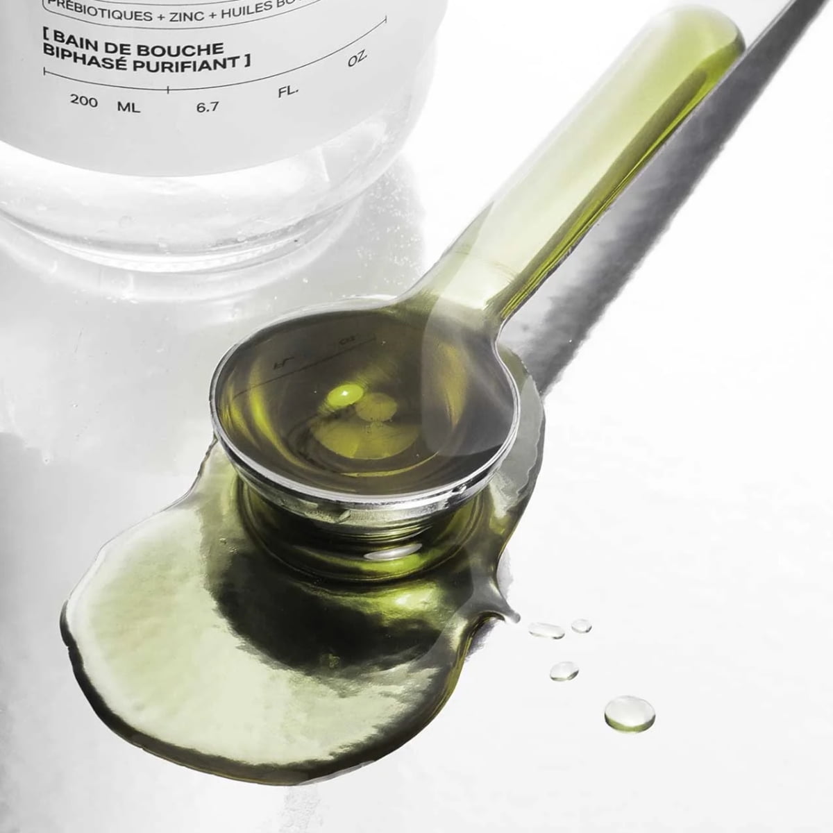 The Smilist measuring spoon