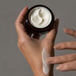 The Glow Light Cream - Thumbnail Image 2